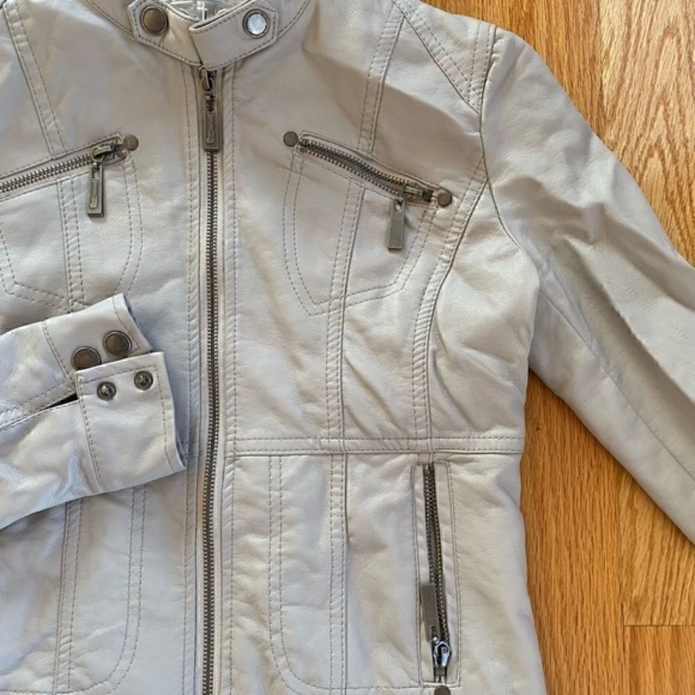 JOUJOU Jacket   - Picture 9 of 13